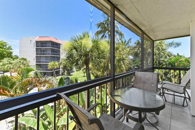 2550 Presidential Way 301, West Palm Beach, FL 33401
