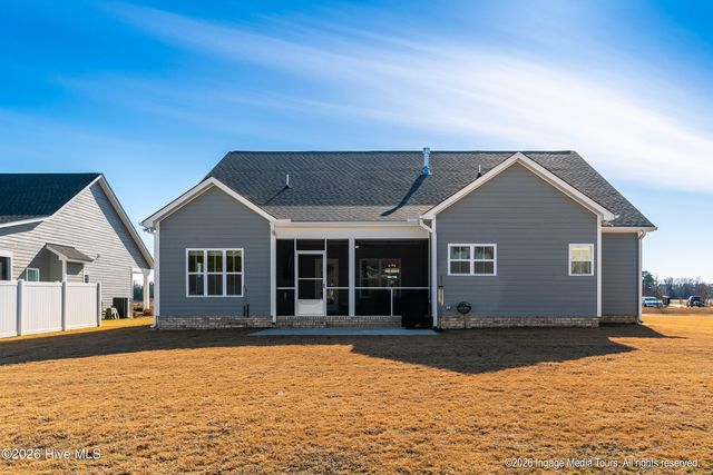 2585 Elis Drive, Winterville, NC 28590