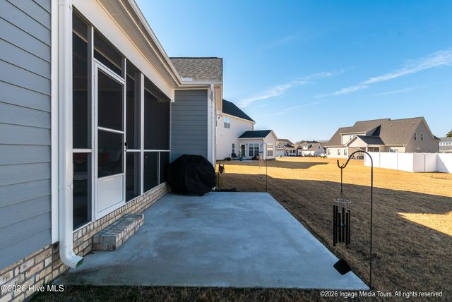 2585 Elis Drive, Winterville, NC 28590