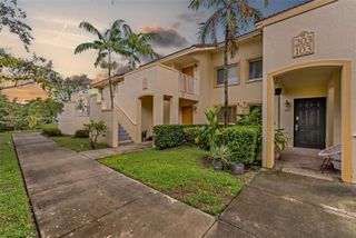 6255 SW 47th Mnr 103, Davie, FL 33314
