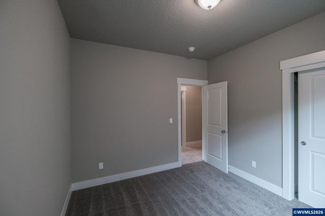 1242 N Lydia Av, Keizer, OR 97303