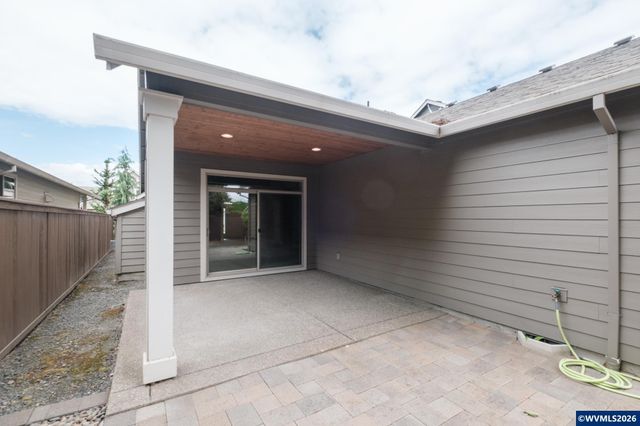 1242 N Lydia Av, Keizer, OR 97303