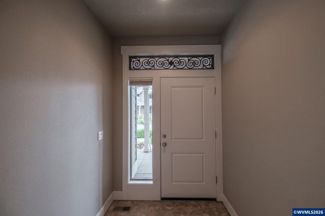 1242 N Lydia Av, Keizer, OR 97303