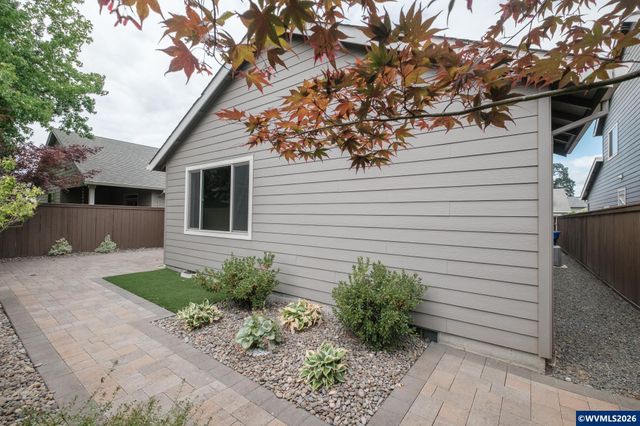 1242 N Lydia Av, Keizer, OR 97303