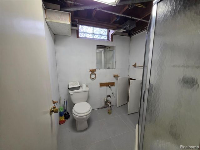 1842 Lathers Street, Garden City, MI 48135