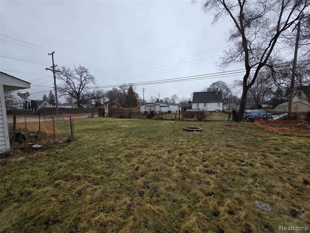 1842 Lathers Street, Garden City, MI 48135