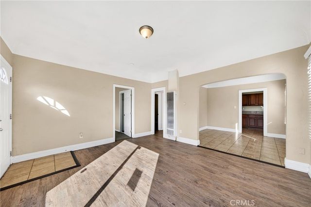 1905 E Palmer, Compton, CA 90221