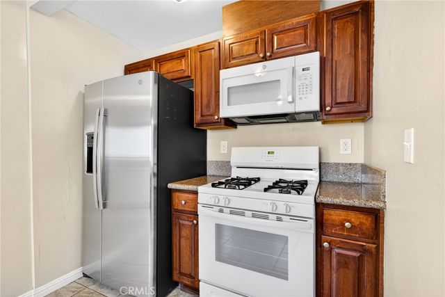 1905 E Palmer, Compton, CA 90221