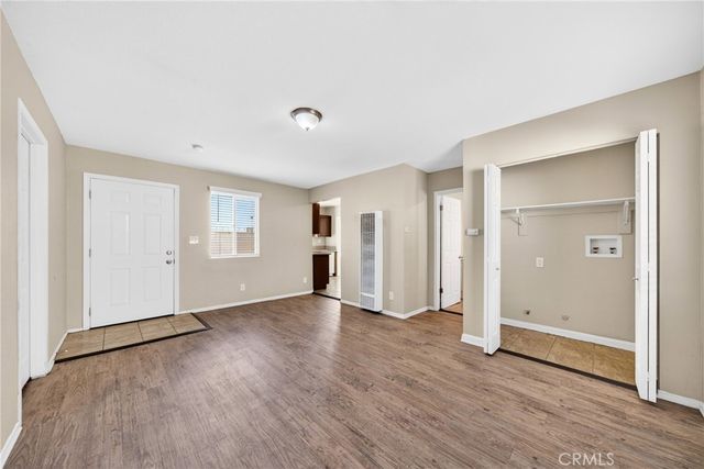 1905 E Palmer, Compton, CA 90221