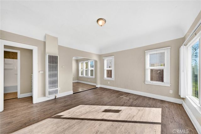 1905 E Palmer, Compton, CA 90221