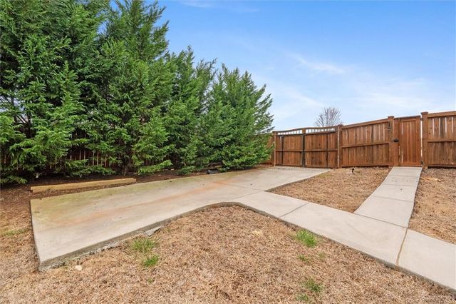 106 Grayson Myers Dr, Villa Rica, GA 30180