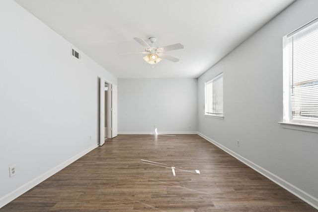 1885 Cliff View Drive, Lewisville, TX 75077