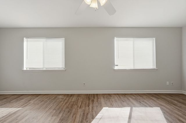 1885 Cliff View Drive, Lewisville, TX 75077