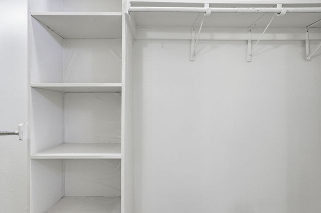 1885 Cliff View Drive, Lewisville, TX 75077