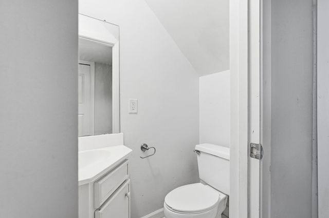 1885 Cliff View Drive, Lewisville, TX 75077