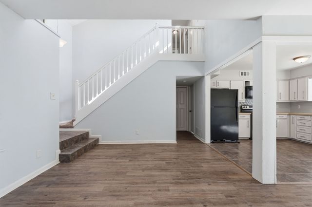 1885 Cliff View Drive, Lewisville, TX 75077