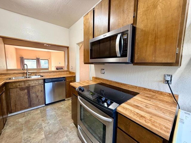 170 Marylinn Drive, Milpitas, CA 95035
