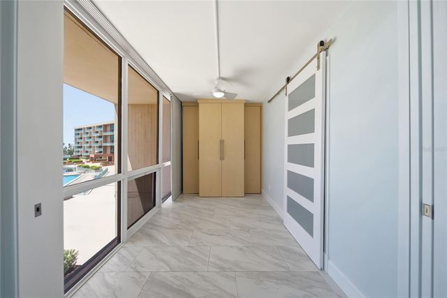 1 KEY CAPRI 306E, Treasure Island, FL 33706