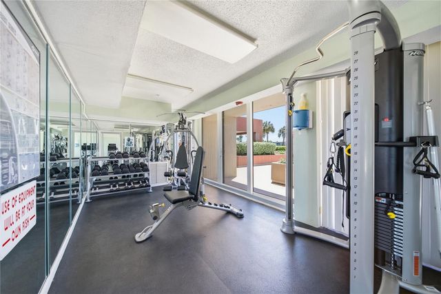 1 KEY CAPRI 306E, Treasure Island, FL 33706