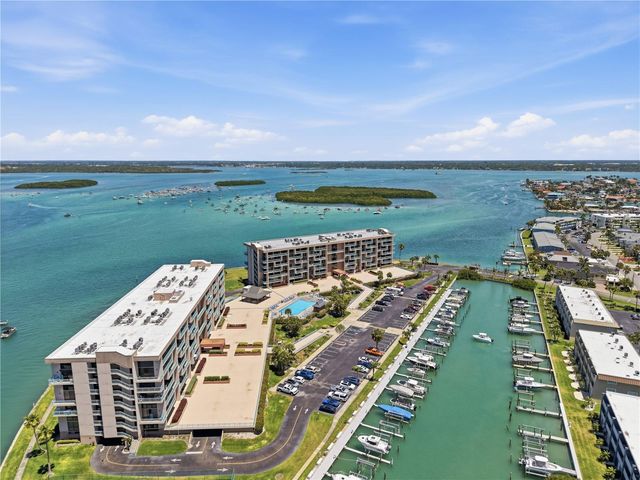 1 KEY CAPRI 306E, Treasure Island, FL 33706