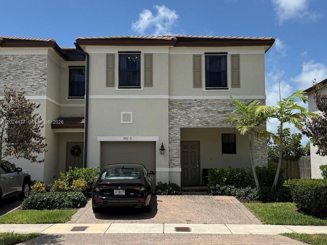 10072 SW 231st Ln, Miami, FL 33190
