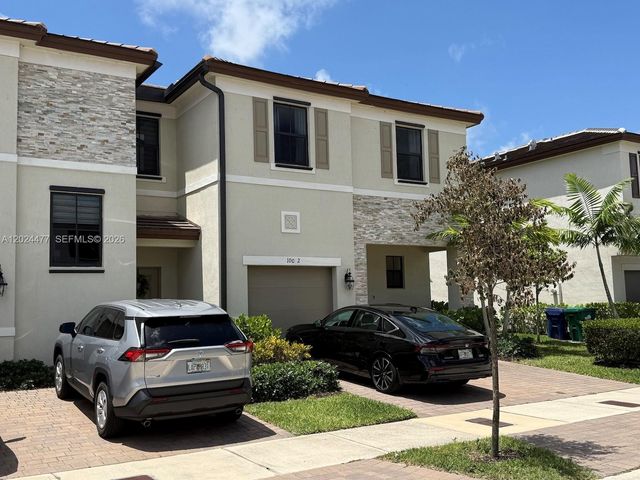10072 SW 231st Ln, Miami, FL 33190