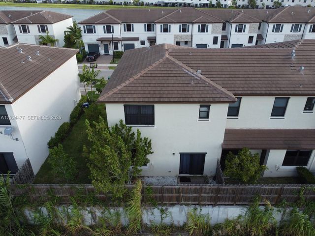 10072 SW 231st Ln, Miami, FL 33190