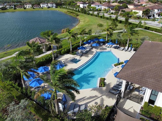 10072 SW 231st Ln, Miami, FL 33190