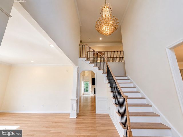 8094 PAPER BIRCH DR, Lorton, VA 22079