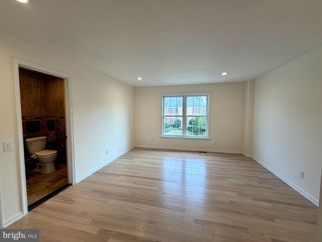 8094 PAPER BIRCH DR, Lorton, VA 22079