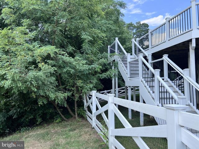 8094 PAPER BIRCH DR, Lorton, VA 22079