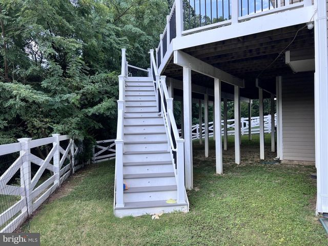 8094 PAPER BIRCH DR, Lorton, VA 22079