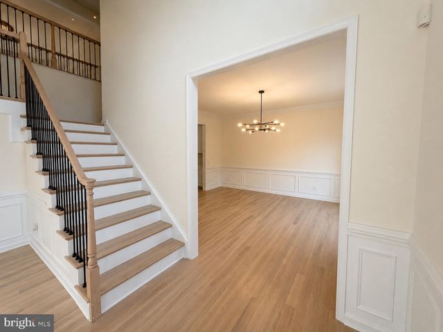 8094 PAPER BIRCH DR, Lorton, VA 22079