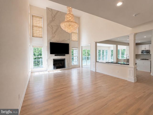 8094 PAPER BIRCH DR, Lorton, VA 22079