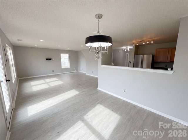 1911 Almond Hills Drive, Charlotte, NC 28262