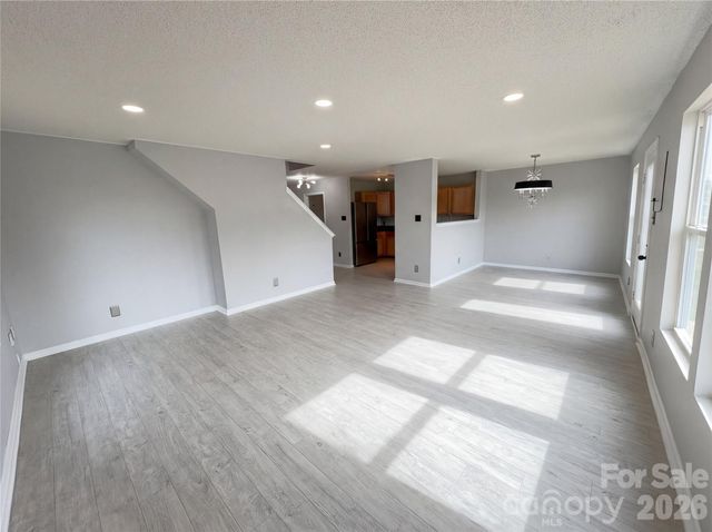 1911 Almond Hills Drive, Charlotte, NC 28262