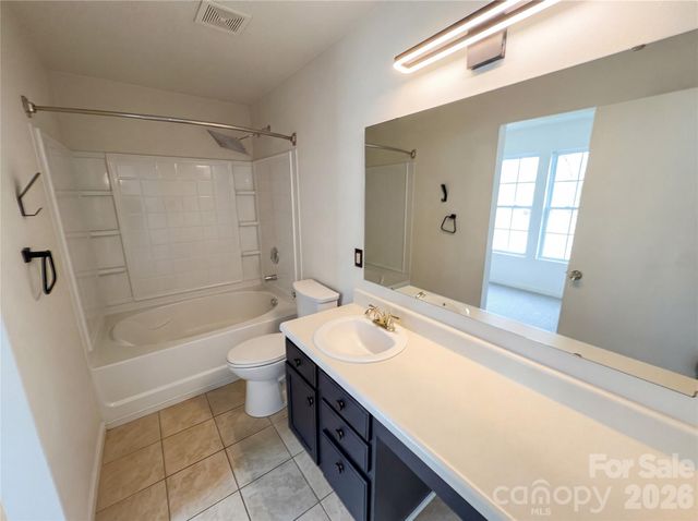 1911 Almond Hills Drive, Charlotte, NC 28262