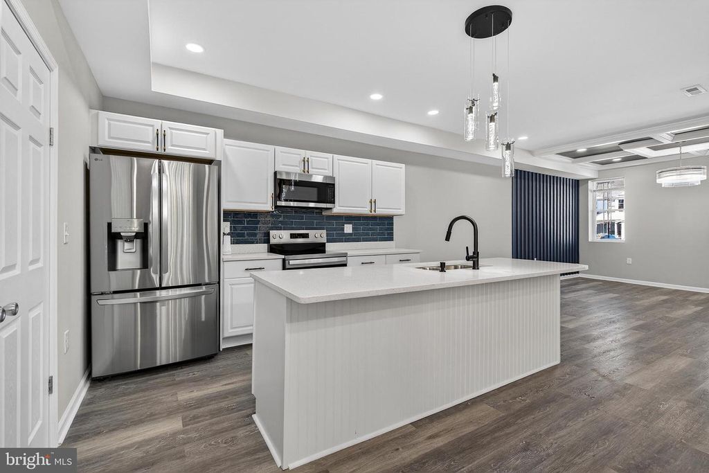 3925 BELLE AVE, Baltimore, MD 21215