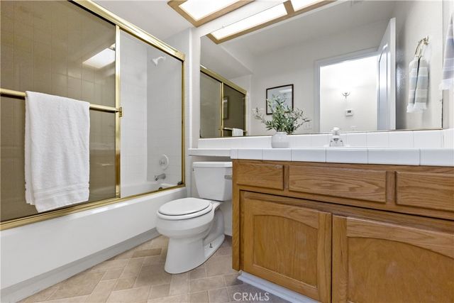 8847 N Woodrow, Fresno, CA 93720