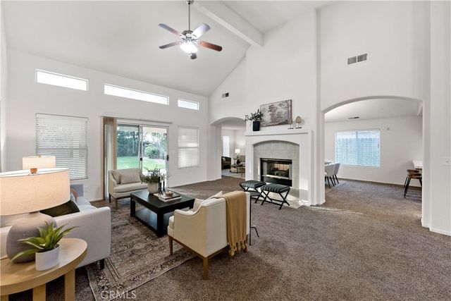 8847 N Woodrow, Fresno, CA 93720
