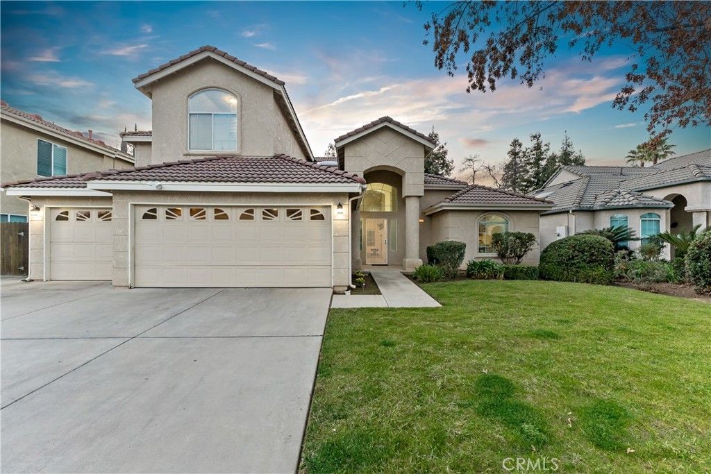 8847 N Woodrow, Fresno, CA 93720