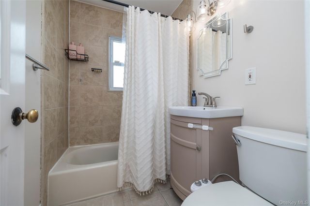 532 Rockaway Street, West Islip, NY 11795