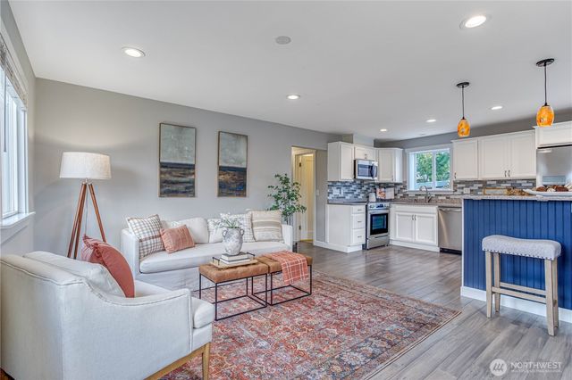 512 4th Street, Wenatchee, WA 98801