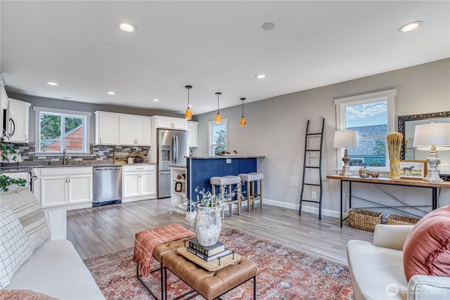 512 4th Street, Wenatchee, WA 98801