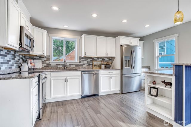 512 4th Street, Wenatchee, WA 98801