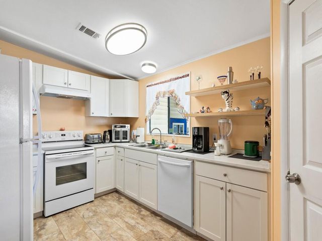 522 Hemingway Terrace, Fort Pierce, FL 34982