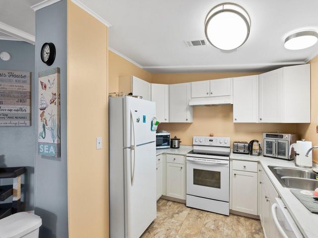 522 Hemingway Terrace, Fort Pierce, FL 34982