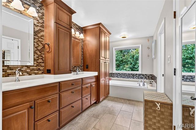 3471 Brookwood Circle, St Charles, MO 63301