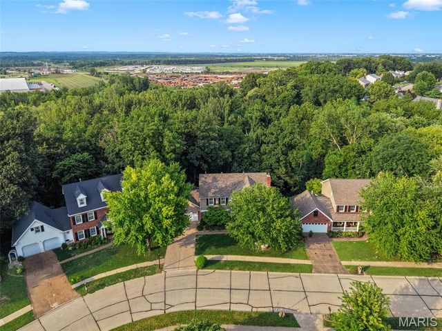 3471 Brookwood Circle, St Charles, MO 63301