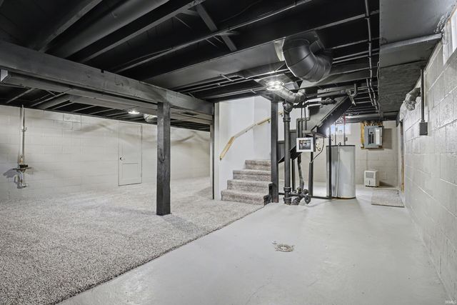 1316 E Beardsley Avenue, Elkhart, IN 46514